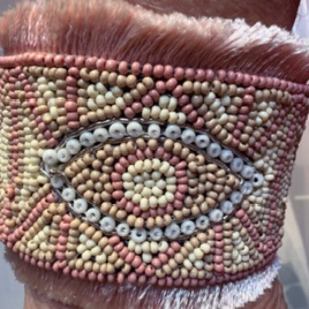 Gorgeous Pink & Tan Beaded Evil Eye Two Inch Cuff - Pristine Condition - Picture 7 of 8